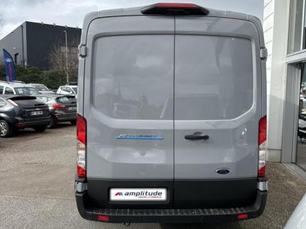 FORD Transit 2T Fg PE 350 L2H2 135 kW Batterie 75/68 kWh Trend Business à vendre à Auxerre - Image n°6