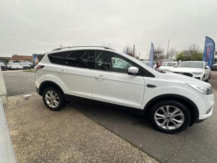 FORD Kuga 2.0 TDCi 150ch Stop&Start Titanium 4x2 à vendre à Auxerre - Image n°4