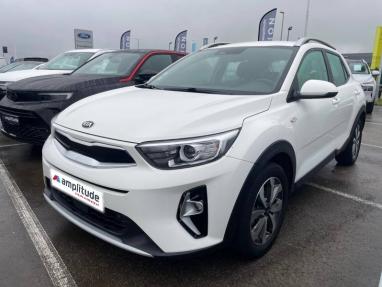 Voir le détail de l'offre de cette KIA Stonic 1.0 T-GDi 100ch MHEV Active iBVM6 de 2020 en vente à partir de 189.84 €  / mois