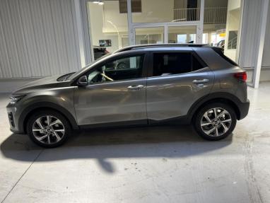 Voir le détail de l'offre de cette KIA Stonic 1.0 T-GDi 100ch GT Line de 2025 en vente à partir de 237.89 €  / mois