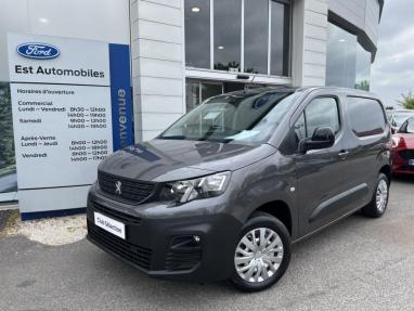 Voir le détail de l'offre de cette PEUGEOT Partner M 650kg BlueHDi 130ch S&S EAT8 de 2023 en vente à partir de 273.64 €  / mois