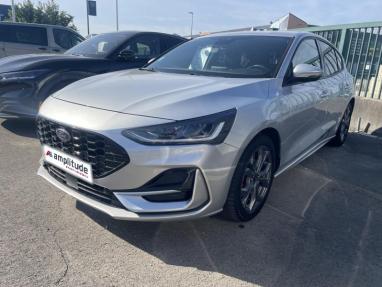 Voir le détail de l'offre de cette FORD Focus 1.0 Flexifuel mHEV 125 ch ST-Line Design de 2022 en vente à partir de 212.97 €  / mois
